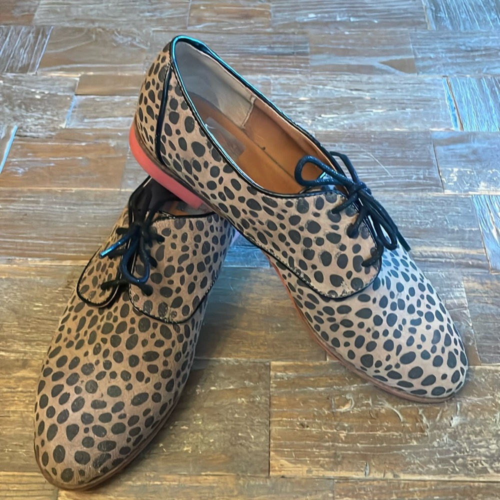 Dolce Vita Cheetah Print Suede Oxford Loafers🖤